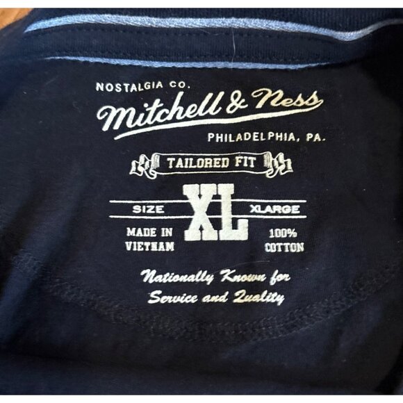 Mitchell & Ness Toronto Maple Leafs Tailored Fit T-Shirt XL Black 100% Cotton - Picture 4 of 6